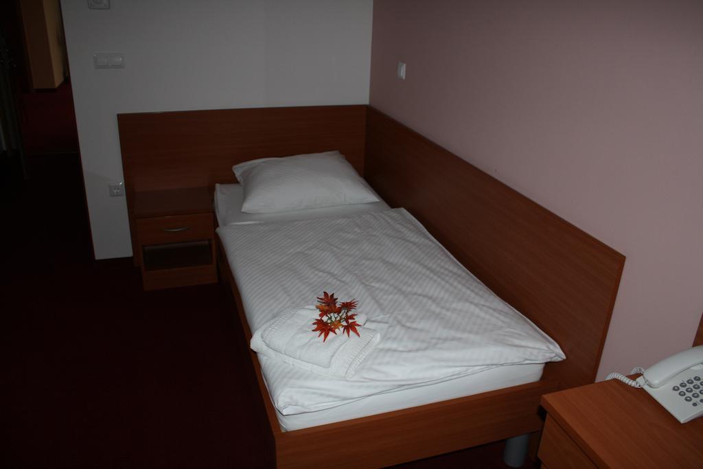Penzion Letalisce Murska Sobota Quarto foto