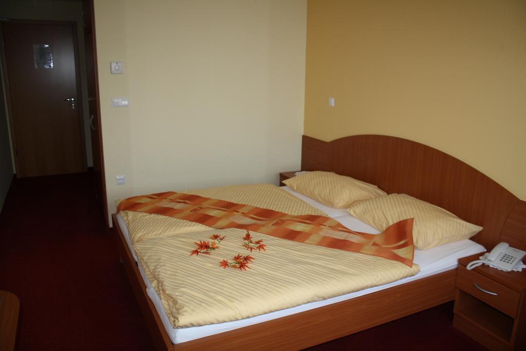 Penzion Letalisce Murska Sobota Quarto foto