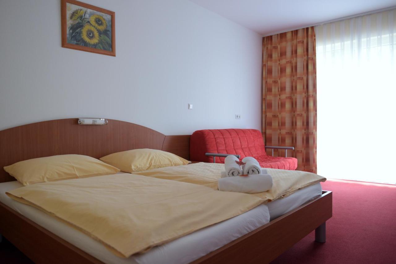 Penzion Letalisce Murska Sobota Exterior foto